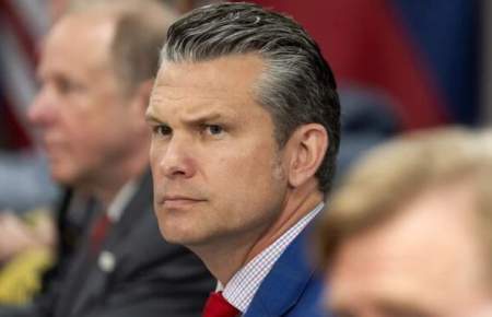 احتمال نامزدی وزیر دفاع آمریکا برای فرمانداری تنسی و کنارهگیری از ریاست پنتاگون احتمال نامزدی وزیر دفاع آمریکا برای فرمانداری تنسی و کنارهگیری از ریاست پنتاگون